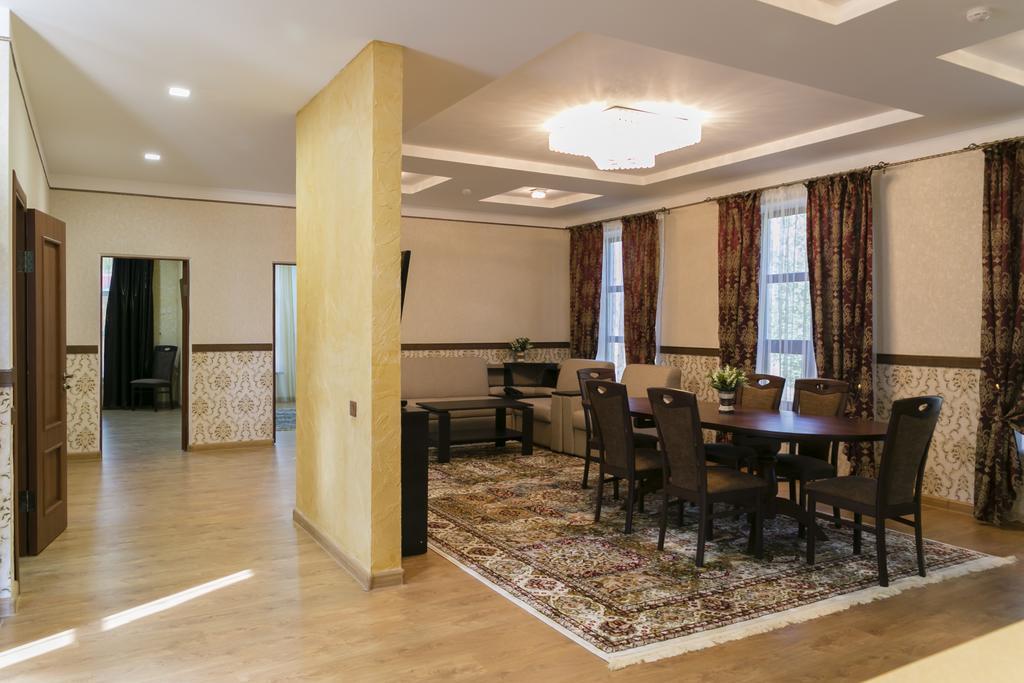 Hôtel Green Land à Aktobé Chambre photo